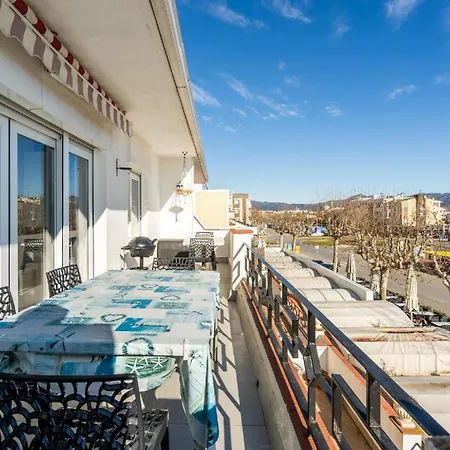 Fuer 5 Personen Ca 78 Qm In Empuriabrava, Costa Brava Golf De Roses *